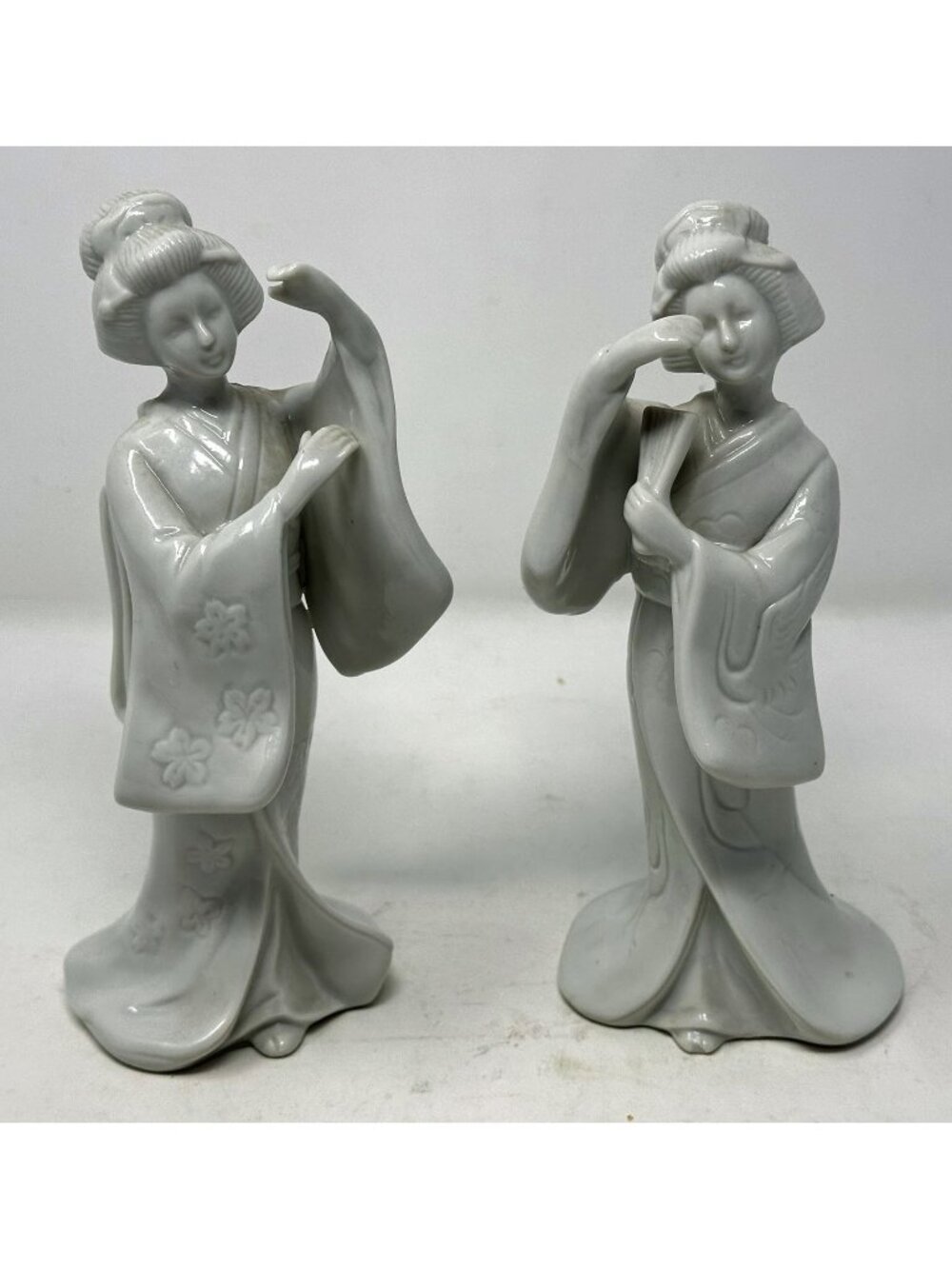 Vintage HOMCO Porcelain Blanc Du Chine Geisha Asian Figurines Set of 2 #1443
